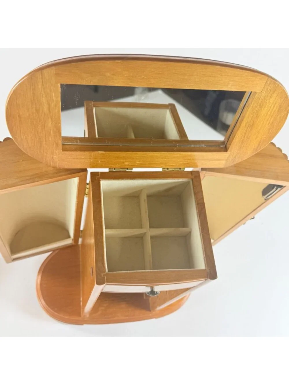 Unbranded oak jewelry